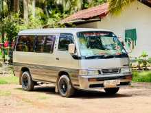 Nissan Caravan VX Short 2000 Van