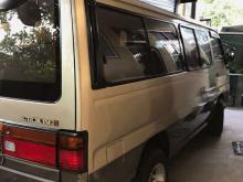 Nissan Caravan Vx 1994 Van