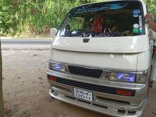 Nissan Caravan VX 2000 Van