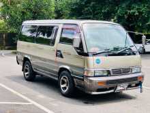 Nissan CARAVAN VX 1998 Van