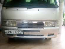 Nissan Caravan 2000 Van