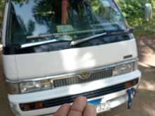 Nissan Caravan 1995 Van