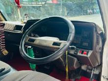 https://riyasewana.com/uploads/nissan-carawan-241213236366.jpg