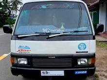 Nissan Caravan 1988 Van