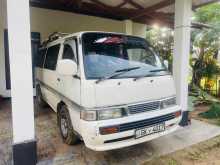 Nissan Caravan 1995 Van