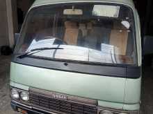 Nissan Caravan 1985 Van