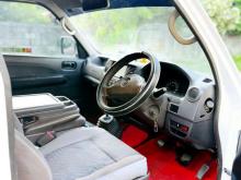 https://riyasewana.com/uploads/nissan-carvan-e25-291950456885.jpg