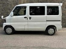 https://riyasewana.com/uploads/nissan-clipper-2015-294583124381.jpg