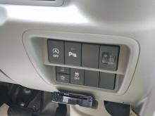 https://riyasewana.com/uploads/nissan-clipper-nv100-189295817706.jpg