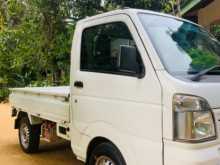 Nissan Clipper NV100 2014 Lorry