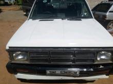 Nissan Nissan 1989 Crew Cab