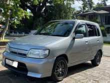 Nissan Cube 2001 Car