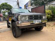 Nissan D-21 4X4 DOUBLE 1988 Pickup