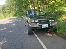 Nissan D 720 1986 Pickup