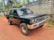 Nissan D21 1981 Crew Cab