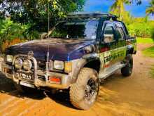 Nissan D21 1993 Crew Cab