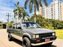 Nissan D21 1992 Crew Cab