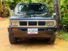 Nissan D21 1985 Pickup