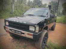 Nissan D21 1985 Pickup