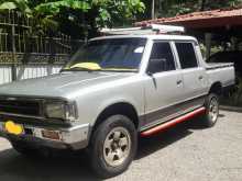 https://riyasewana.com/uploads/nissan-d21-1981-115255912614.jpg