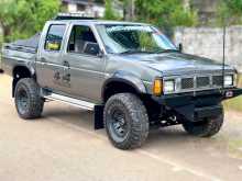 https://riyasewana.com/uploads/nissan-d21-1985-410252712332.jpg