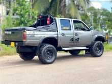 https://riyasewana.com/uploads/nissan-d21-1985-410252712783.jpg