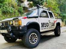 https://riyasewana.com/uploads/nissan-d21-1986-69332812553.jpg