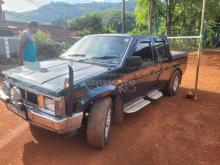 https://riyasewana.com/uploads/nissan-d21-1990-1641331256268.jpg