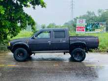 https://riyasewana.com/uploads/nissan-d21-1990-2320502312174.jpg