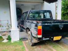 https://riyasewana.com/uploads/nissan-d21-1992-2710082712833.jpg