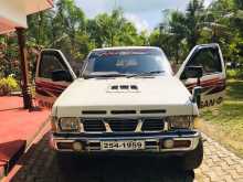 https://riyasewana.com/uploads/nissan-d21-1993-710405912903.jpg