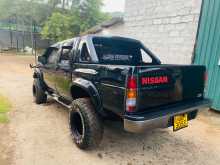 https://riyasewana.com/uploads/nissan-d21-1995-2910584012422.jpg