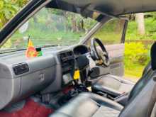 https://riyasewana.com/uploads/nissan-d21-1995-2910584012773.jpg