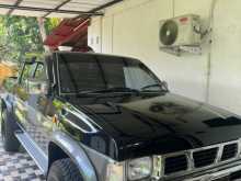 Nissan D21 1985 Pickup
