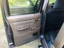 https://riyasewana.com/uploads/nissan-d21-29543416904.jpg