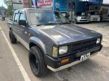 Nissan D21 1988 Pickup