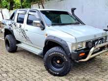 Nissan D21 4WD 1997 Pickup