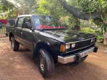 Nissan D21 4wd 1983 SUV