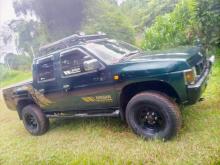Nissan D21 4x4 1990 Pickup