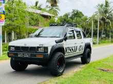 https://riyasewana.com/uploads/nissan-d21-cab-1994-419165912641.jpg