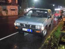 Nissan D21 1985 Pickup