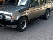 Nissan D21Double Cab 1984 Crew Cab
