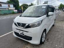 https://riyasewana.com/uploads/nissan-dayz-201733254942.jpg