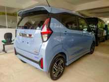 https://riyasewana.com/uploads/nissan-dayz-highway-31172107924.jpg