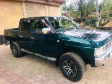 Nissan D CAB 1995 SUV