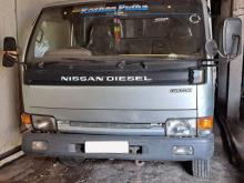 Nissan UD 1992 Lorry
