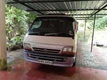 Nissan Dolphin 102 1993 Van