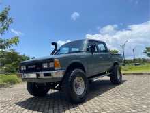 Nissan Double Cab 720 1980 Pickup