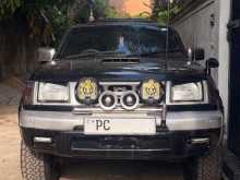 Nissan Double D22 4x4 2005 Pickup