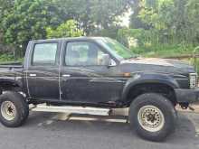 Nissan Double Cab 1984 Pickup